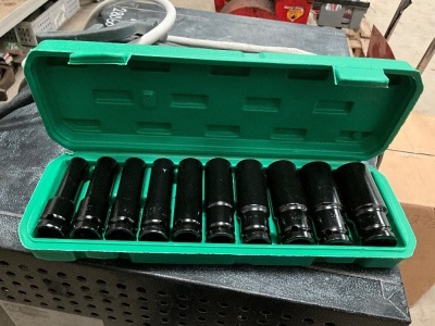 UNUSED 10 PIECE 1/2" DEEP SOCKET SET 10-24mm