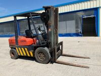 TOYOTA 3 TON DIESEL FORKLIFT - 7
