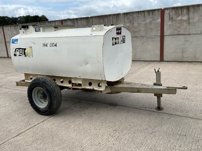 APPROX. 2000lt WESTERN SINGLE AXLE BUNDED METAL FUEL BOWSER