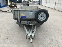 IFOR WILLIAMS APPROX 8ft 6" x 5ft TWIN AXLE 2700KGS TIPPING TRAILER - 2