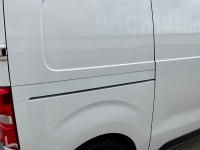 PEUGEOT EXPERT PROFESSIONAL 1400 L1 2.0 BLUE HDI 120 - 18