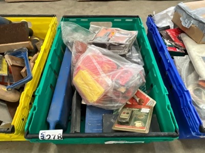 LOT BUNDLE TO INC. SOCKET SET, VOLTAGE REGULATOR