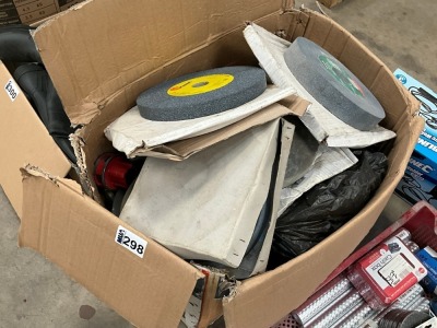 BOX LOT OF ASSORTED GRINDING STONE WHEEL