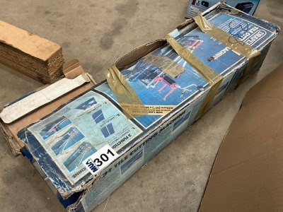 UNUSED DRAPER MANUAL TILE CUTTER