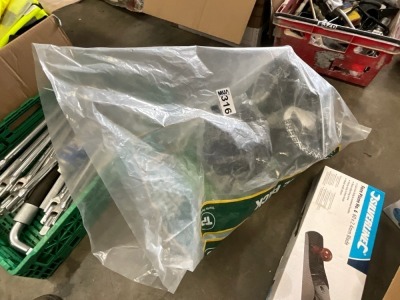 LOT BUNDLE TO INC. ASSORTED LIGHTS