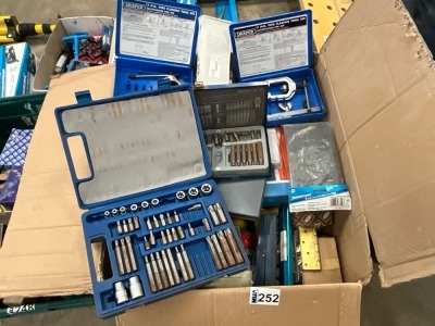 LOT BUNDLE TO INC. LETTER BOXES, TORX SETS, PIPE FLARING KITS, BRASS HINGES, ECT