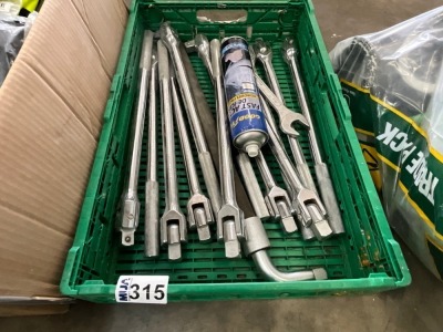 LOT BUNDLE TO INC. ASSORTED BREAKER BARS