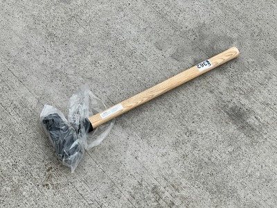 UNUSED SILVERLINE 7LB SLEDGEHAMMER