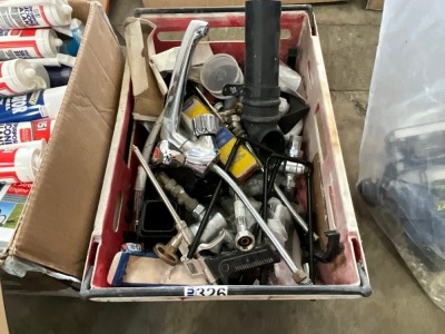 LOT BUNDLE TO INC. ASSORTED PLUMBING ACCESSORIES
