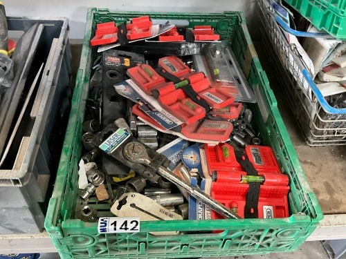 LOT BUNDLE TO INC. POST LEVELS, SOCKETS & RATCHETTS