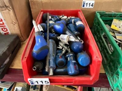 LOT BUNDLE TO INC. LARGE SELECTION OF UNUSED RATCHETT SCREWDRIVERS