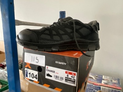 UNUSED SIZE 8 WORK SHOES