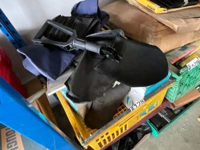LOT BUNDLE TO INC. SPANNER SET, TOOL BELT, TOOL BAG, SANDPAPER, FOLDABLE SHOVEL