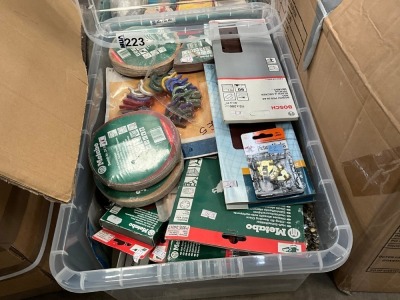 LOT BUNDLE TO INC. SANDPAPER, DOWELS, PICTURE HOOKS, ECT