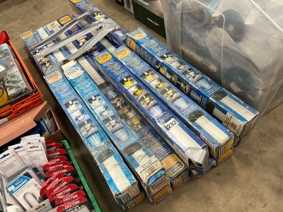 LARFE SELECTION OF UNUSED BOXER LIGHT LAMPS