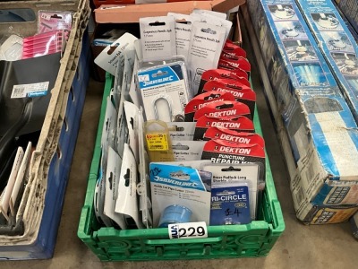 LOT BUNDLE TO INC. PUNCTURE REPAIR KITS, PADLOCKS, PIPE CUTTER