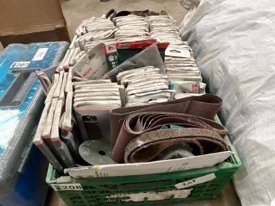 LOT BUNDLE TO INC. ASSORTED SAND PAPER