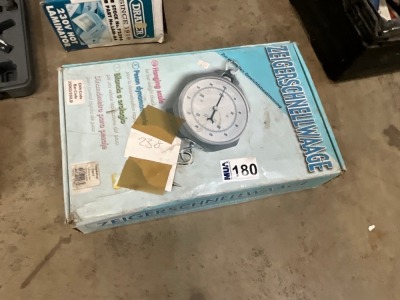 UNUSED HANGING SCALE