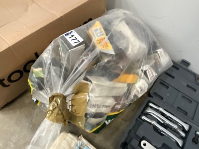 BAG TO INC. LARGE SELECTION OF WALL PLUGS