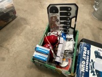 LOT BUNDLE TO INC. OIL CANS, MULTI TOOL BLADES, DIGITAL MULTI METRES
