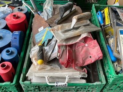 LOT BUNDLE TO INC. ASSORTED TROWELS