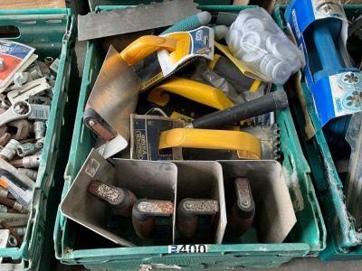 LOT BUNDLE TO INC. ASSORTED TROWELS