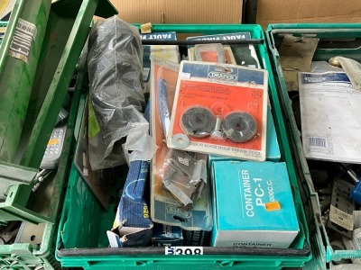 LOT BUNDLE TO INC. FAULT FINDERS, DOOR LOCK REPAIR KIT, SPRAY GUN KIT, EXHAUST RUBBER PLIERS