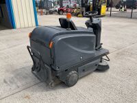 VIPER ROS1300 RIDE ON BATTERY OPERATED SWEEPER - 5