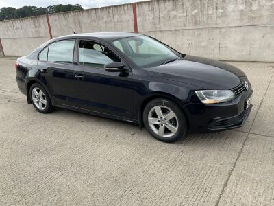 VOLKSWAGEN JETTA 1.6 TDI CR BLUEMOTION SE AUTOMATIC