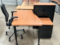 OFFICE WORKSTATION SETUP (4PCS)