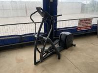 PRECOR EFX556 CROSSTRAINER
