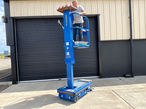 JLG POWER TOWER ECOLIFT PERSONNEL LIFT