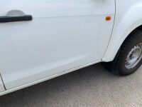 ISUZU D-MAX 2.5 TD TWIN TURBO DOUBLE CAB PICKUP                                                                           - 26