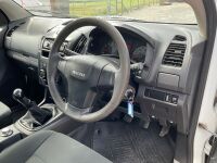 ISUZU D-MAX 2.5 TD TWIN TURBO DOUBLE CAB PICKUP                                                                           - 32