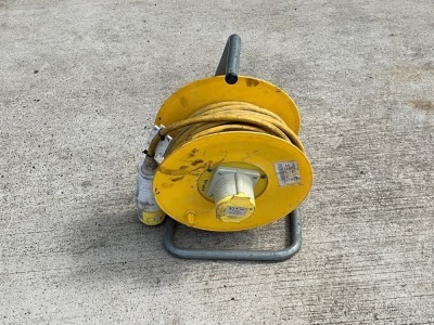 110v EXTENSION LEAD