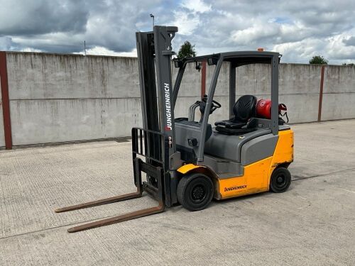 JUNGHEINRICH TFG320 2 TON GAS FORKLIFT
