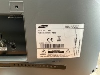 SAMSUNG UE19F40000AW TV - 3