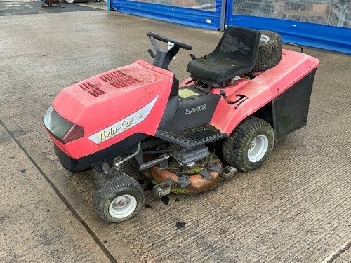 TWINCUT RIDE ON PETROL LAWNMOWER