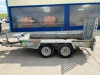 IFOR WILLIAMS APPROX. 9ft x 4.6ft 2600KGS TWIN AXLE BEAVERTAIL PLANT TRAILER - 5