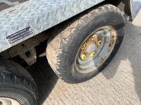 IFOR WILLIAMS APPROX. 9ft x 4.6ft 2600KGS TWIN AXLE BEAVERTAIL PLANT TRAILER - 15