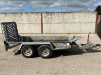IFOR WILLIAMS APPROX. 9ft x 4.6ft 2600KGS TWIN AXLE BEAVERTAIL PLANT TRAILER - 17
