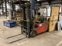 BT CBE/15T 1.5 TON BATTERY OPERATED FORKLIFT & CHARGER