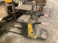 OTLET TPX200 BATTERY OPERATED 2000KGS PALLET TRUCK
