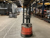 TOYOTA 7SM12 1200KGS BATTERY OPERATED HIGH LIFT PALLET TRUCK & CHARGER - 4