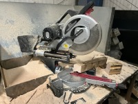 SIP 12" 240v SLIDING ARM MITRE COMPOUND SAW & ROLLER TABLE - 4