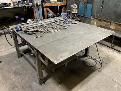 APPROX. 1500mm x 1730mm x 840mm METAL WORKBENCH