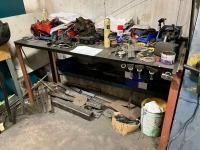 APPROX. 2000mm x 1000mm x 1000mm METAL WORKBENCH