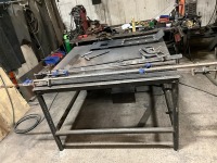 APPROX. 1520mm x 1520mm x 950mm METAL WORKBENCH - 3