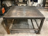 APPROX. 1500mm x 1500mm x 960mm METAL WORKBENCH