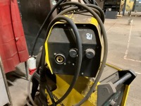 ESAB FABRICATOR EM401i 3 PHASE MIG WELDER & POWER FEED - 4